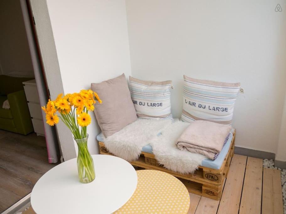 Gemuetliche 144qm Altbauwohnung In Am Hbf Appartement *